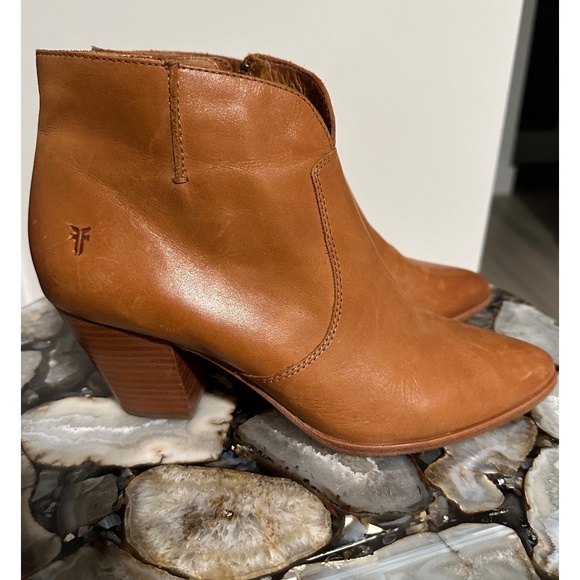 FRYE ANKLE BOOTS - Picture 2 of 14
